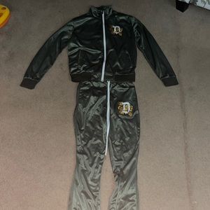 Green tracksuit outfit